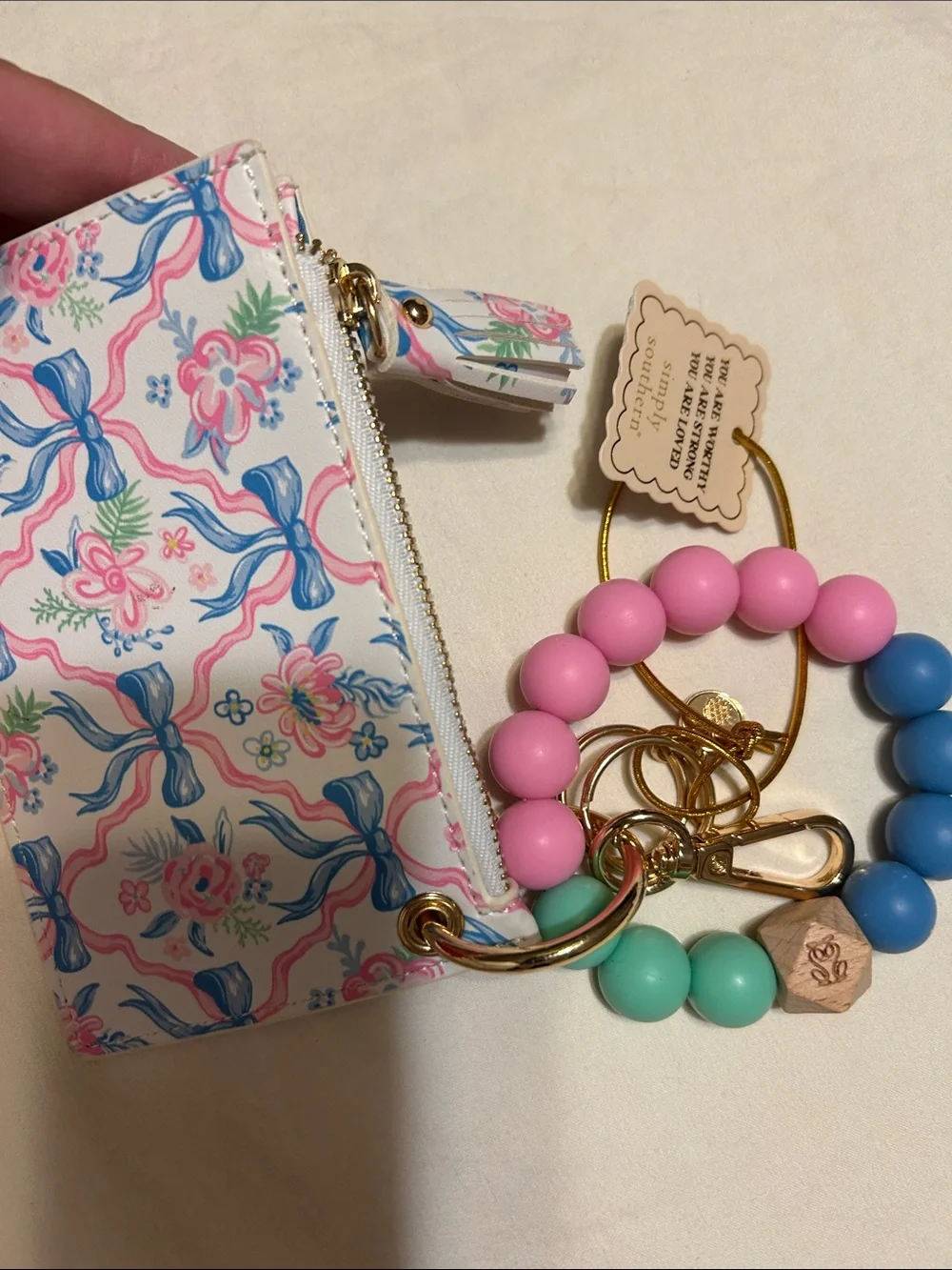 Simply Southern White Floral Cardholder with Pink, Blue & Mint Beaded Wristlet